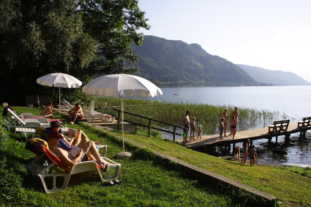 Seehaus Karantanien Am Ossiacher See エクステリア 写真