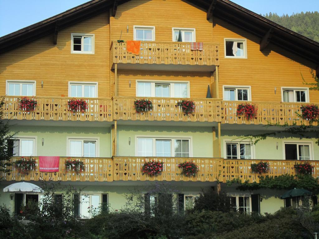 Seehaus Karantanien Am Ossiacher See エクステリア 写真